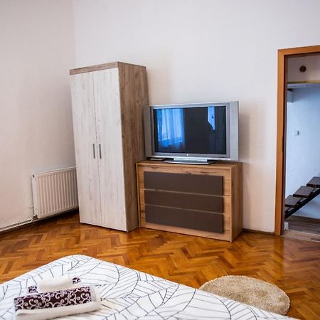 Troll'S House Apartment Sibiu Ngoại thất bức ảnh
