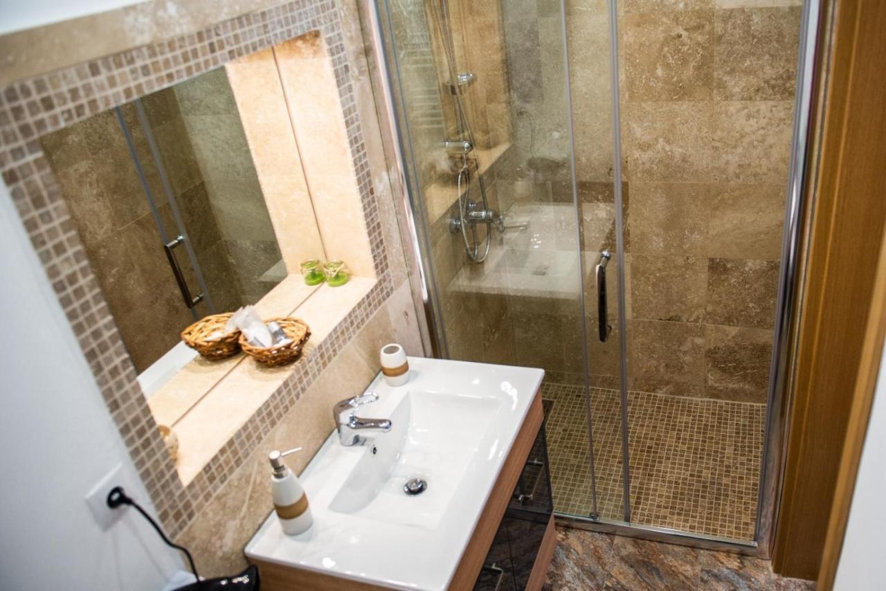Troll'S House Apartment Sibiu Ngoại thất bức ảnh