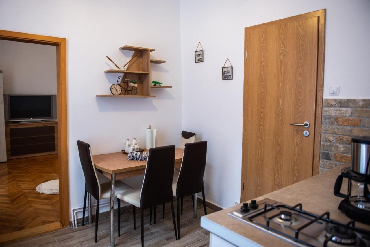 Troll'S House Apartment Sibiu Ngoại thất bức ảnh